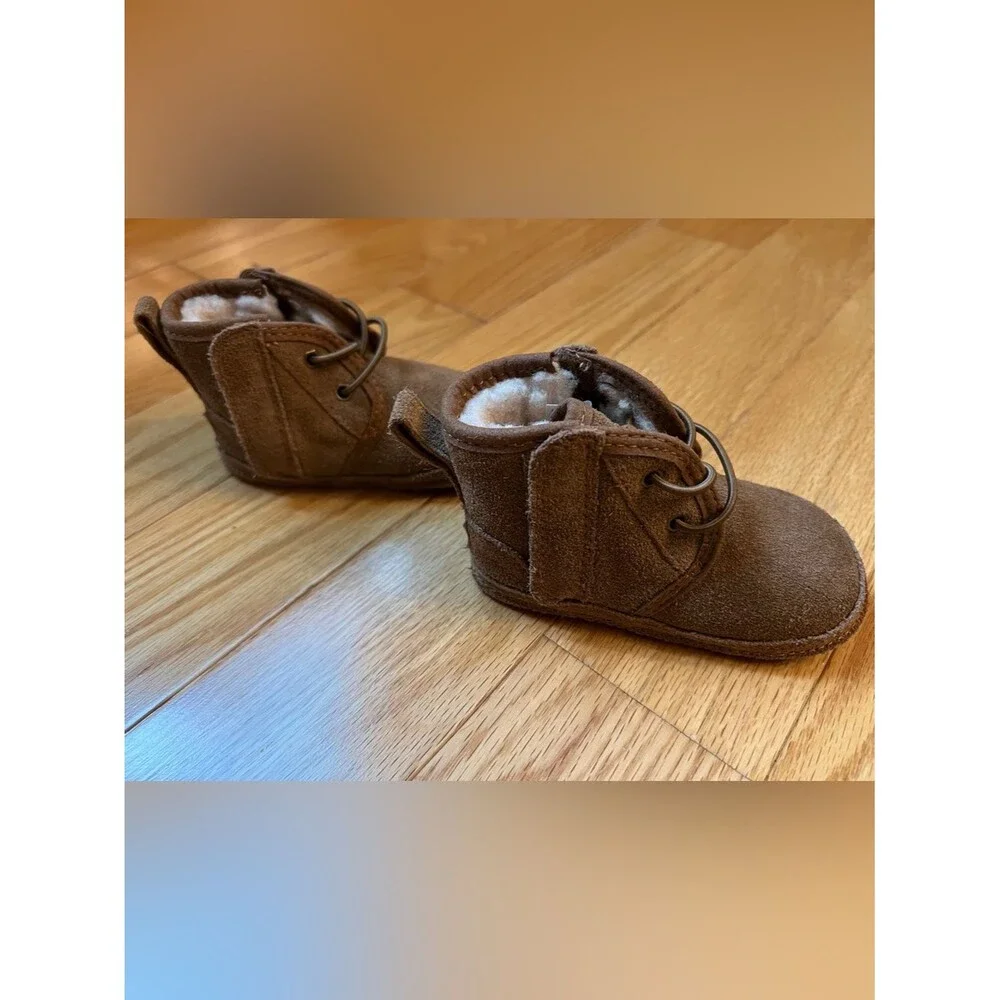 UGG Baby Infant Toddler Neumel Boots Chestnut Suede Infant US Size 4-5 UK Size 4